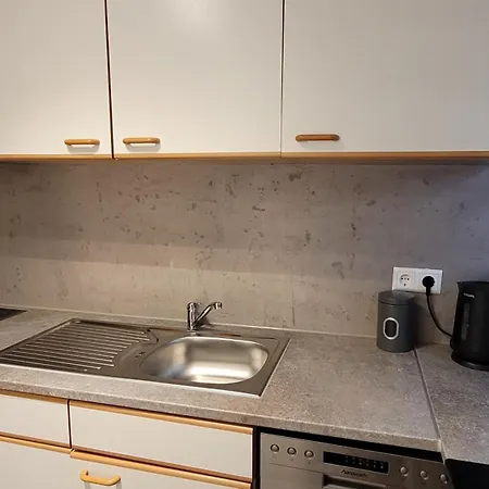 Wiesenglueck 아파트 *